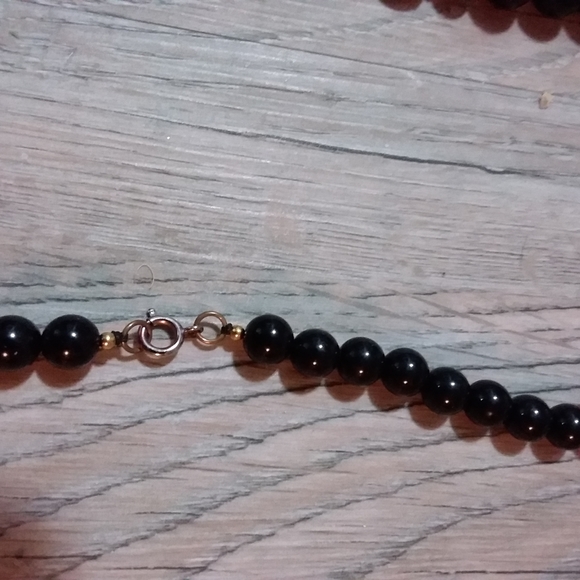 Vintage red..black..gold necklace - Picture 4 of 4